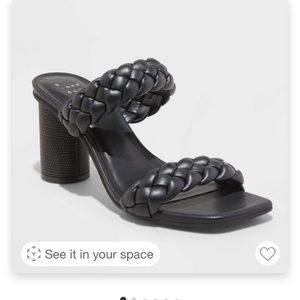 Black sandal